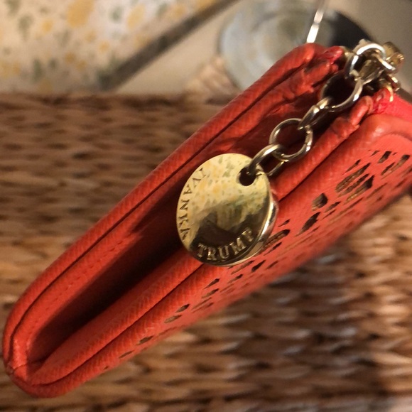 Ivanka Trump Large Zip Wallet - Picture 8 of 9